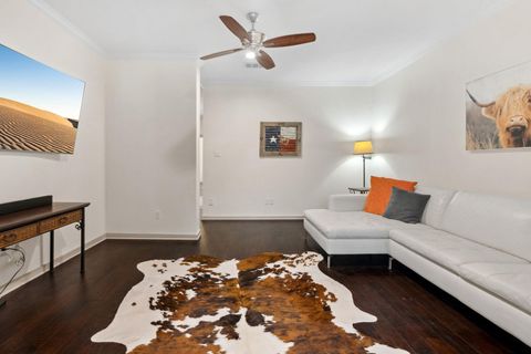 Tiny photo for 9 Swiftwater TRL, The Hills, TX 78738 (MLS # 6006374)