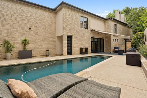 Tiny photo for 9 Swiftwater TRL, The Hills, TX 78738 (MLS # 6006374)