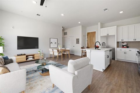 Photo of 1811 Webberville RD #1210, Austin, TX 78721 (MLS # 1973979)