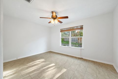 Tiny photo for 4203 Hillside DR, Lago Vista, TX 78645 (MLS # 7900450)