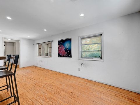 Tiny photo for 1181 Ridgeway DR, Austin, TX 78702 (MLS # 5080114)