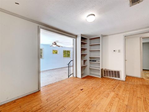 Tiny photo for 1181 Ridgeway DR, Austin, TX 78702 (MLS # 5080114)