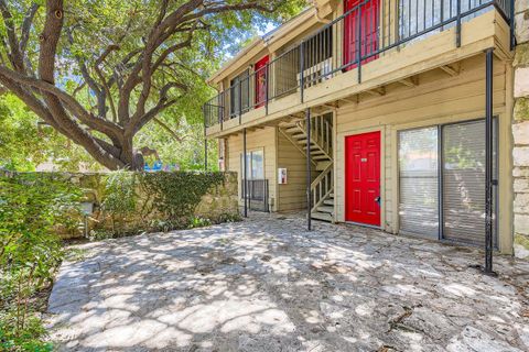 Photo of 708 Graham PL #101, Austin, TX 78705 (MLS # 9031623)