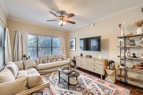 Photo of 2502 Leon ST #212, Austin, TX 78705 (MLS # 8426514)