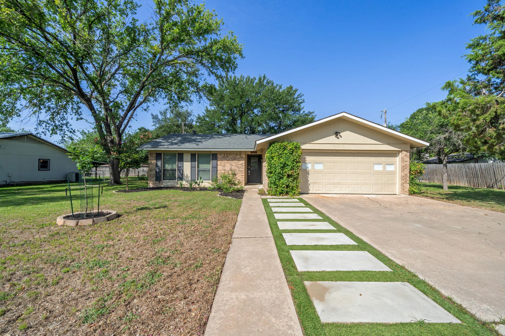 2702 Parker DR