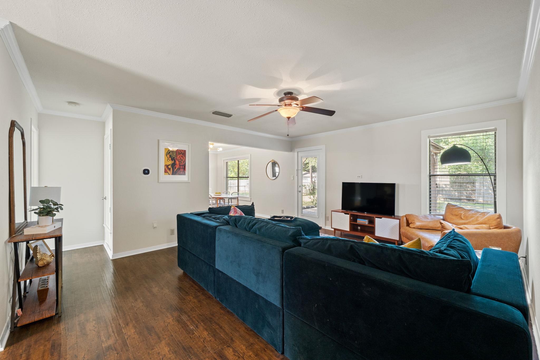 2702 Parker DR