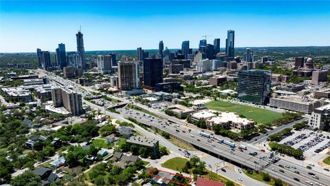 Photo of 1401 Olander ST, Austin, TX 78702 (MLS # 1309182)