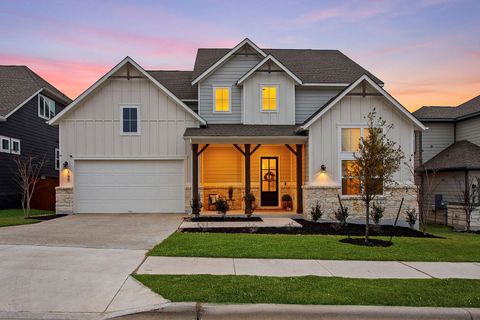 166 Crescent Moon CT Dripping Springs TX 78620