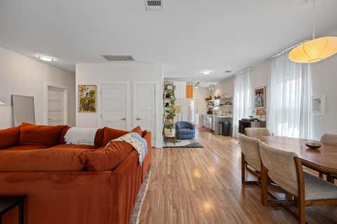 Photo of 4603 Ribbecke Ave, Austin, TX 78721 (MLS # 3065537)