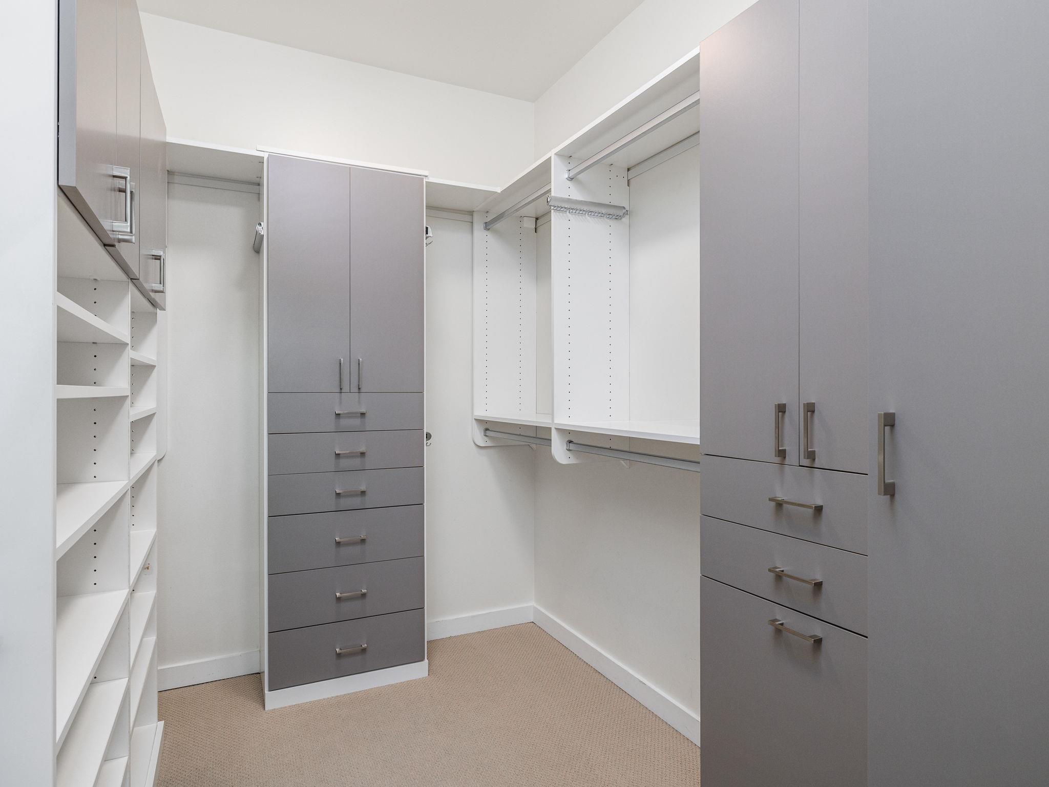 360 Nueces ST 1612