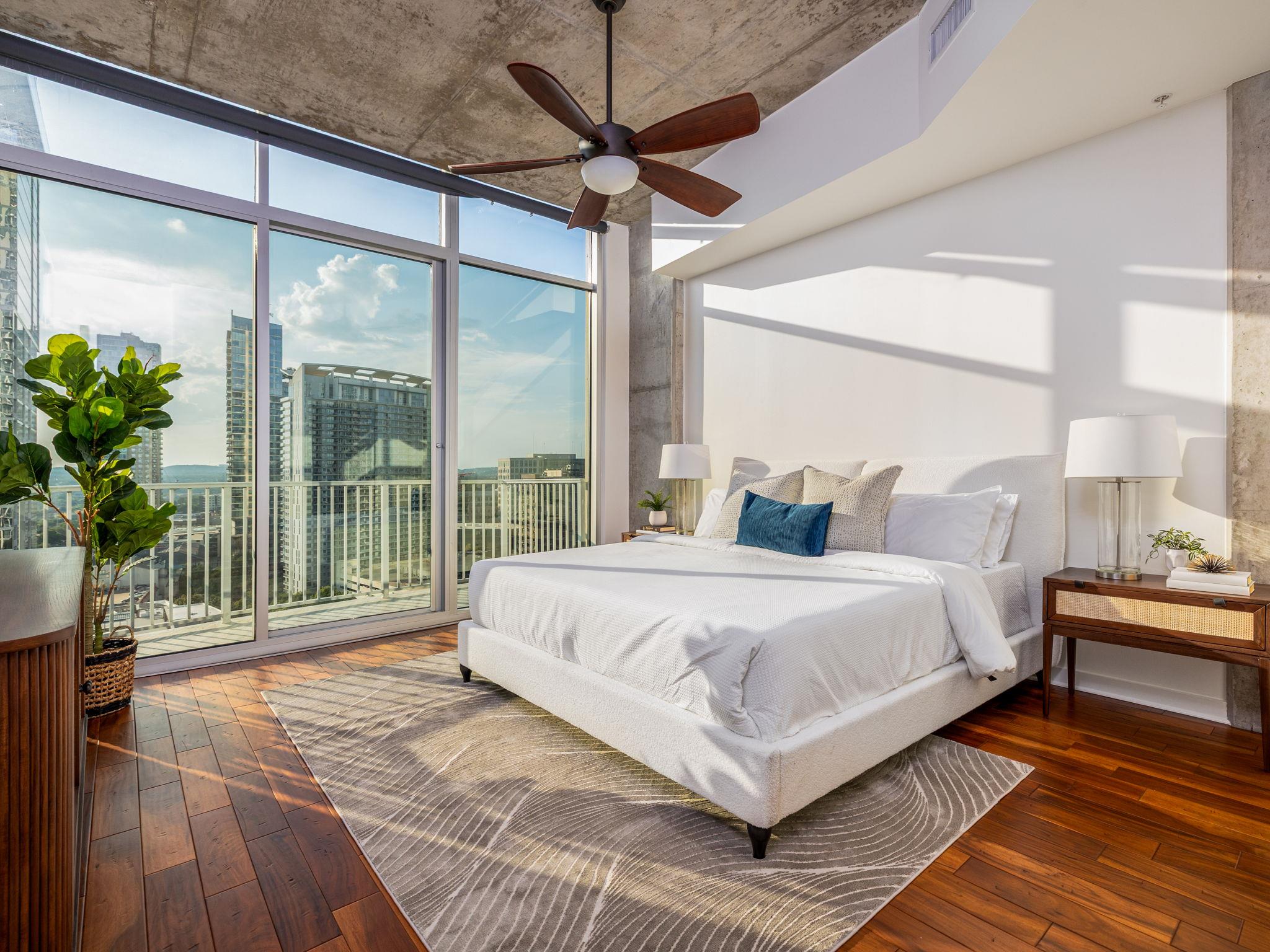 360 Nueces ST 1612