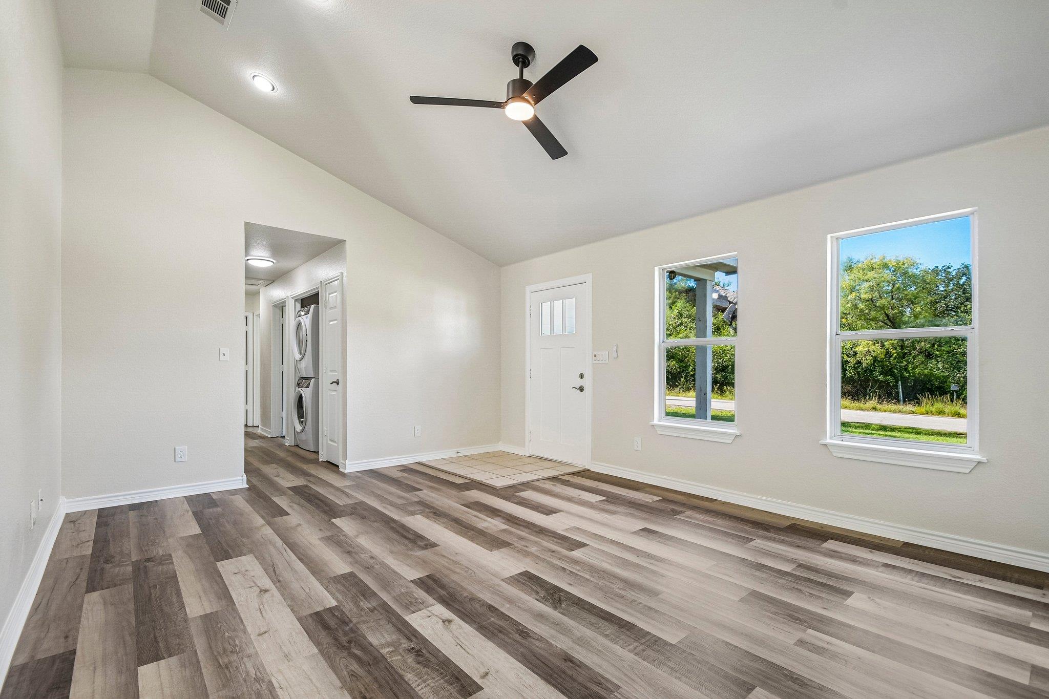 164 Southwood DR