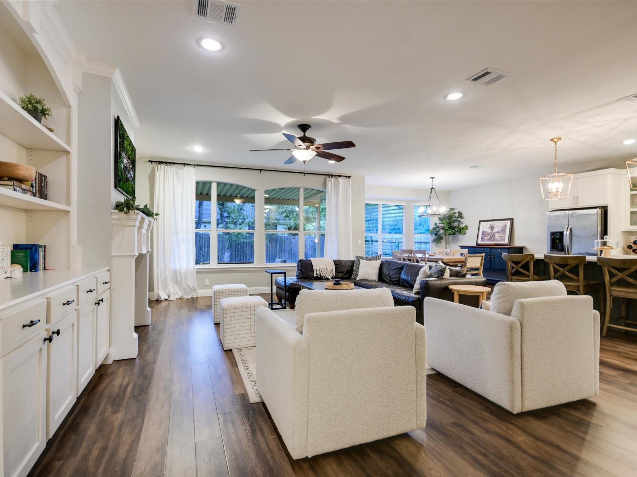 Austin, Texas 78735, United States, 4 Bedrooms Bedrooms, ,2 BathroomsBathrooms,Residential,Pending,40961