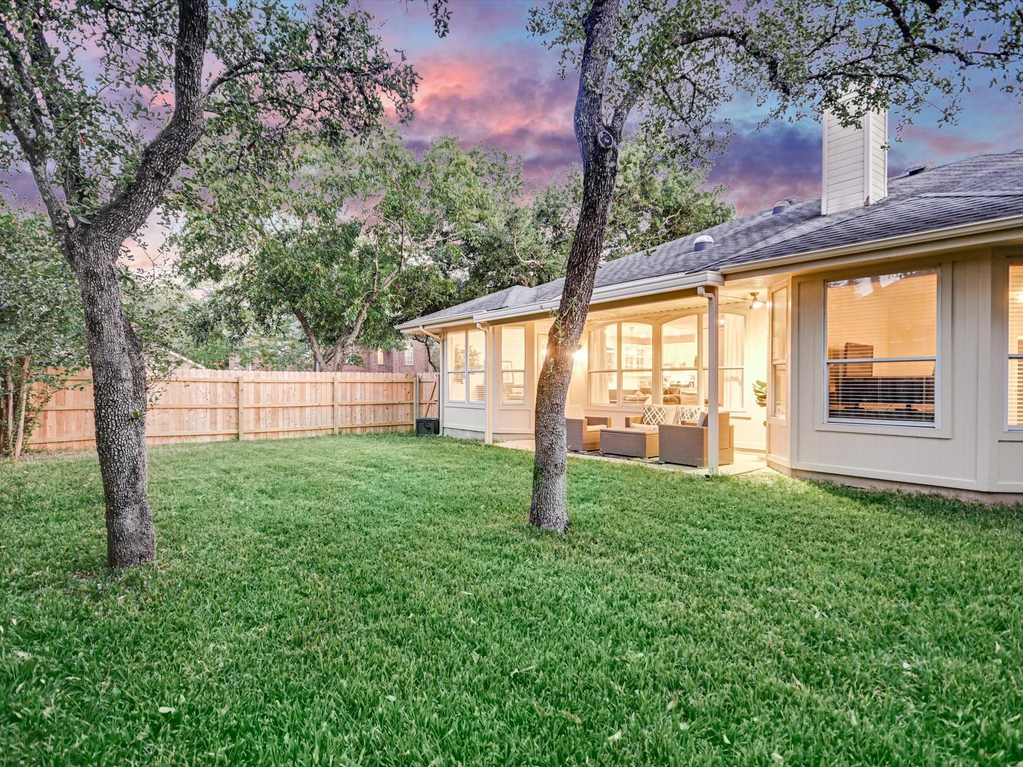 Austin, Texas 78735, United States, 4 Bedrooms Bedrooms, ,2 BathroomsBathrooms,Residential,Pending,40961