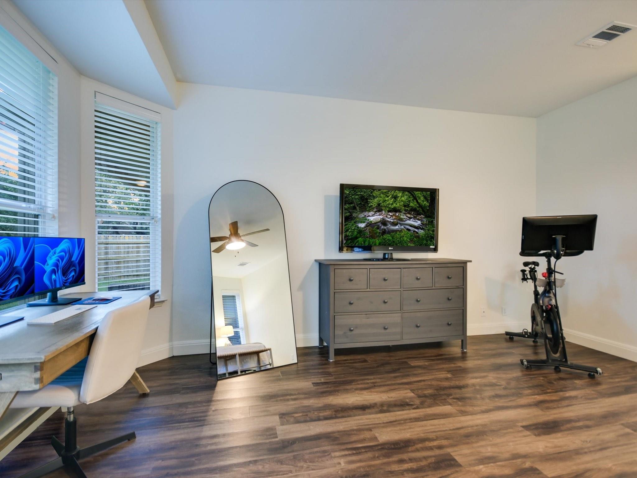 Austin, Texas 78735, United States, 4 Bedrooms Bedrooms, ,2 BathroomsBathrooms,Residential,Pending,40961