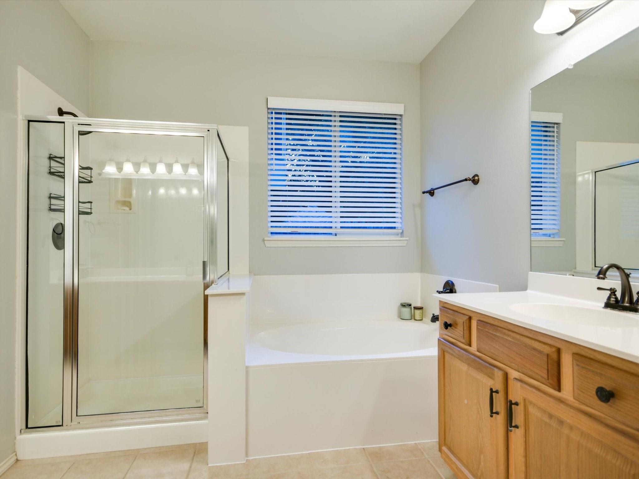 Austin, Texas 78735, United States, 4 Bedrooms Bedrooms, ,2 BathroomsBathrooms,Residential,Pending,40961