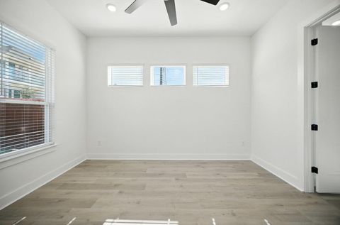 Tiny photo for 1703 Kit CIR, Austin, TX 78758 (MLS # 7363835)