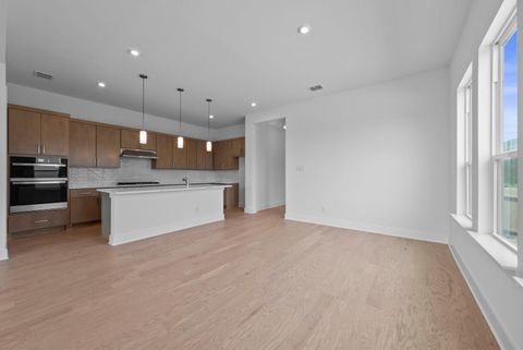 Tiny photo for 8520 Red Bottle Brush RD, Lago Vista, TX 78645 (MLS # 9703753)
