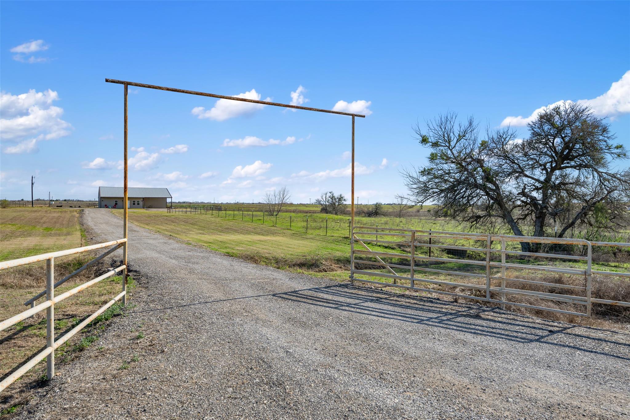 700 County Road 466