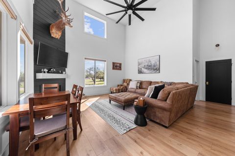 1800 Diamond Ridge DR Lampasas TX 76550