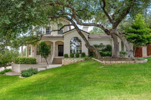 Photo of 501 Rolling Green DR, Lakeway, TX 78734 (MLS # 8759431)