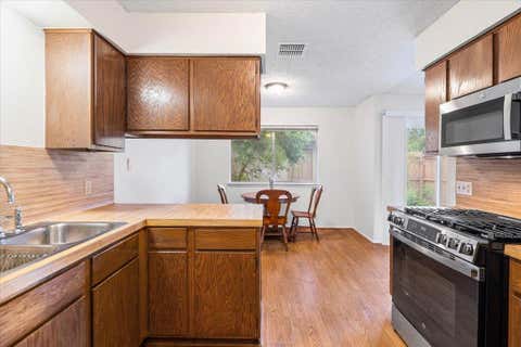 Tiny photo for 1617 W Braker LN #B, Austin, TX 78758 (MLS # 5611274)