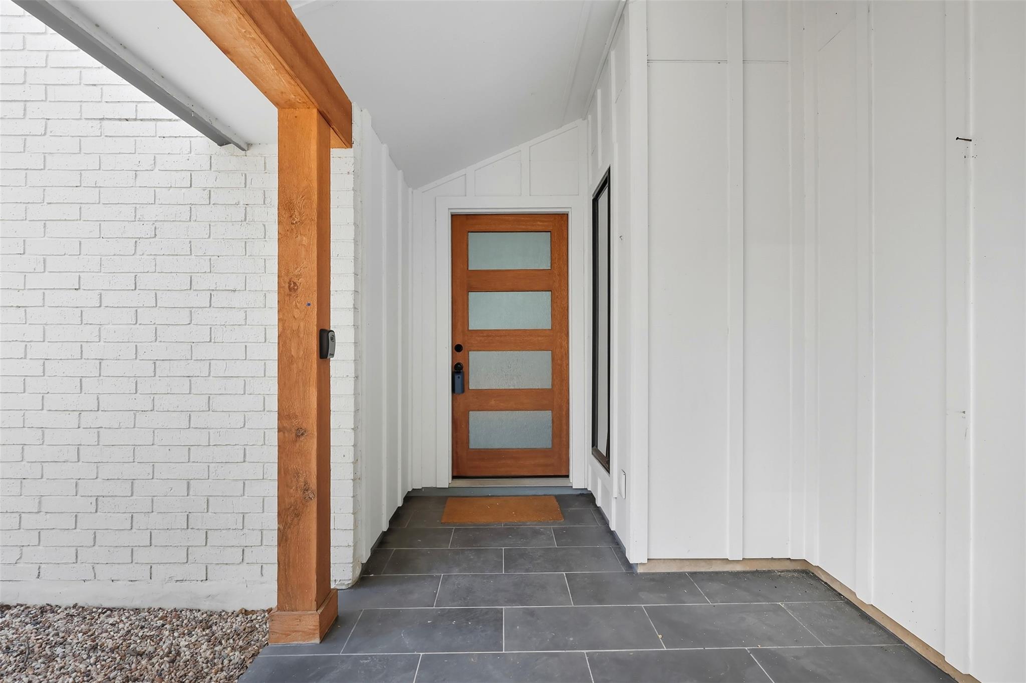 2000 Gabriel View DR