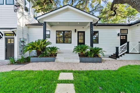 Photo of 1801 Alta Vista Ave #B, Austin, TX 78704 (MLS # 5719009)