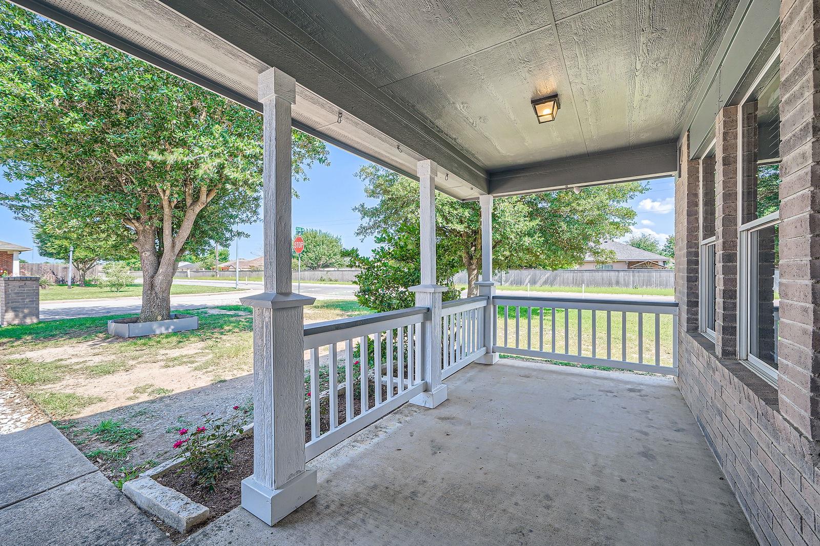 2801 Tyler LN