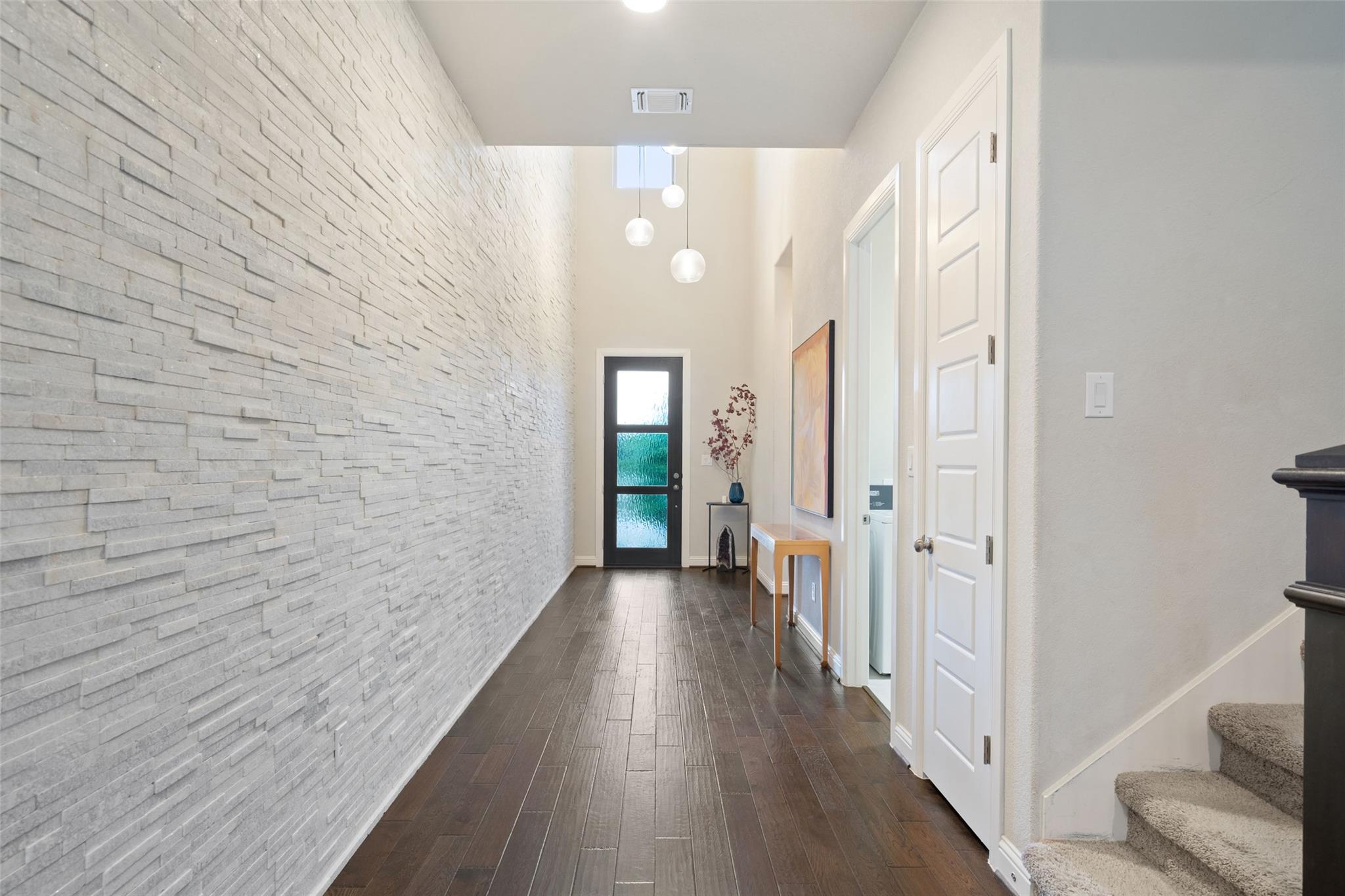 308 Highland Village CV