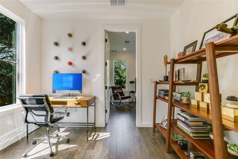 Tiny photo for 4504 Mount Vernon DR, Austin, TX 78745 (MLS # 9727538)