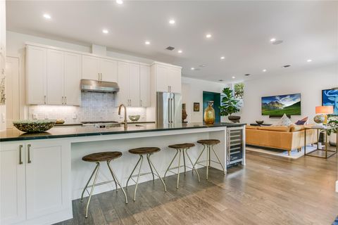 Tiny photo for 4504 Mount Vernon DR, Austin, TX 78745 (MLS # 9727538)