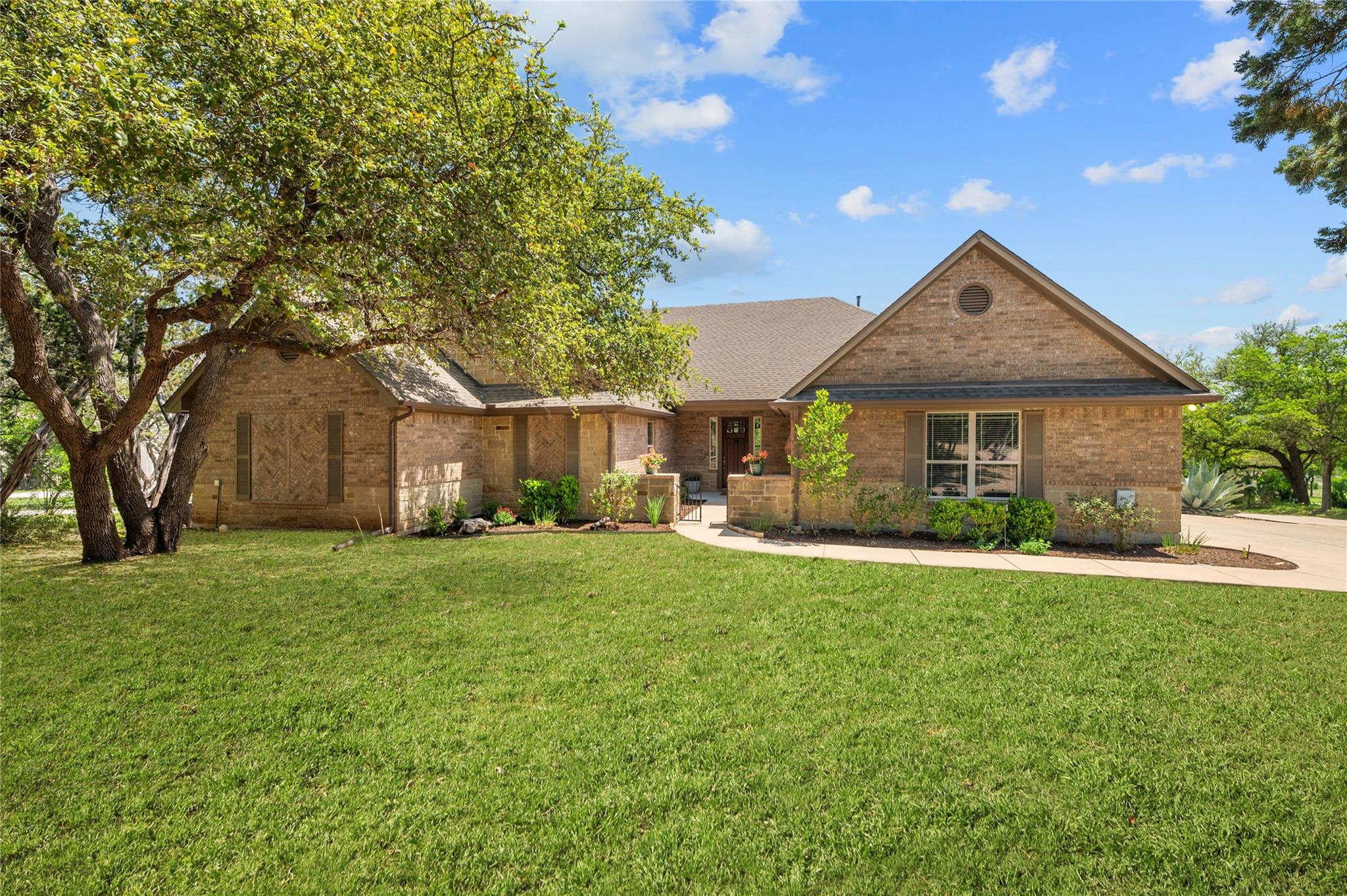 3911 Rock Canyon CV