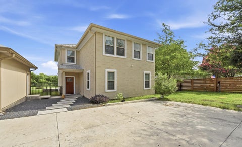 Photo of 330 Howard LN, Buda, TX 78610 (MLS # 4543580)