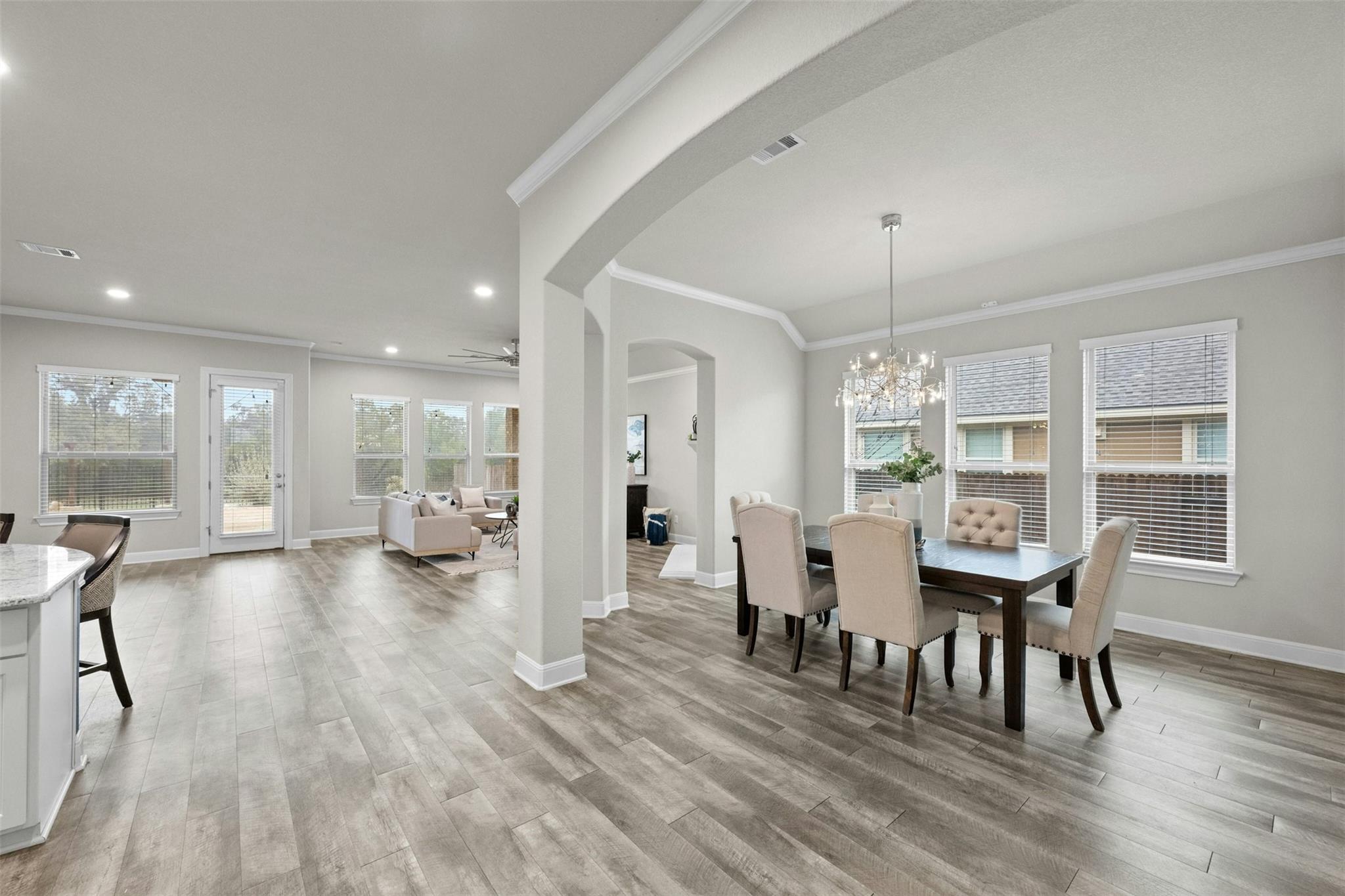 259 N Sage HOLW