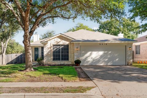 Photo of 4416 E Hove LOOP, Austin, TX 78749 (MLS # 3418741)