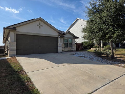 Photo of 19024 kimberlite DR, Pflugerville, TX 78660 (MLS # 3000355)