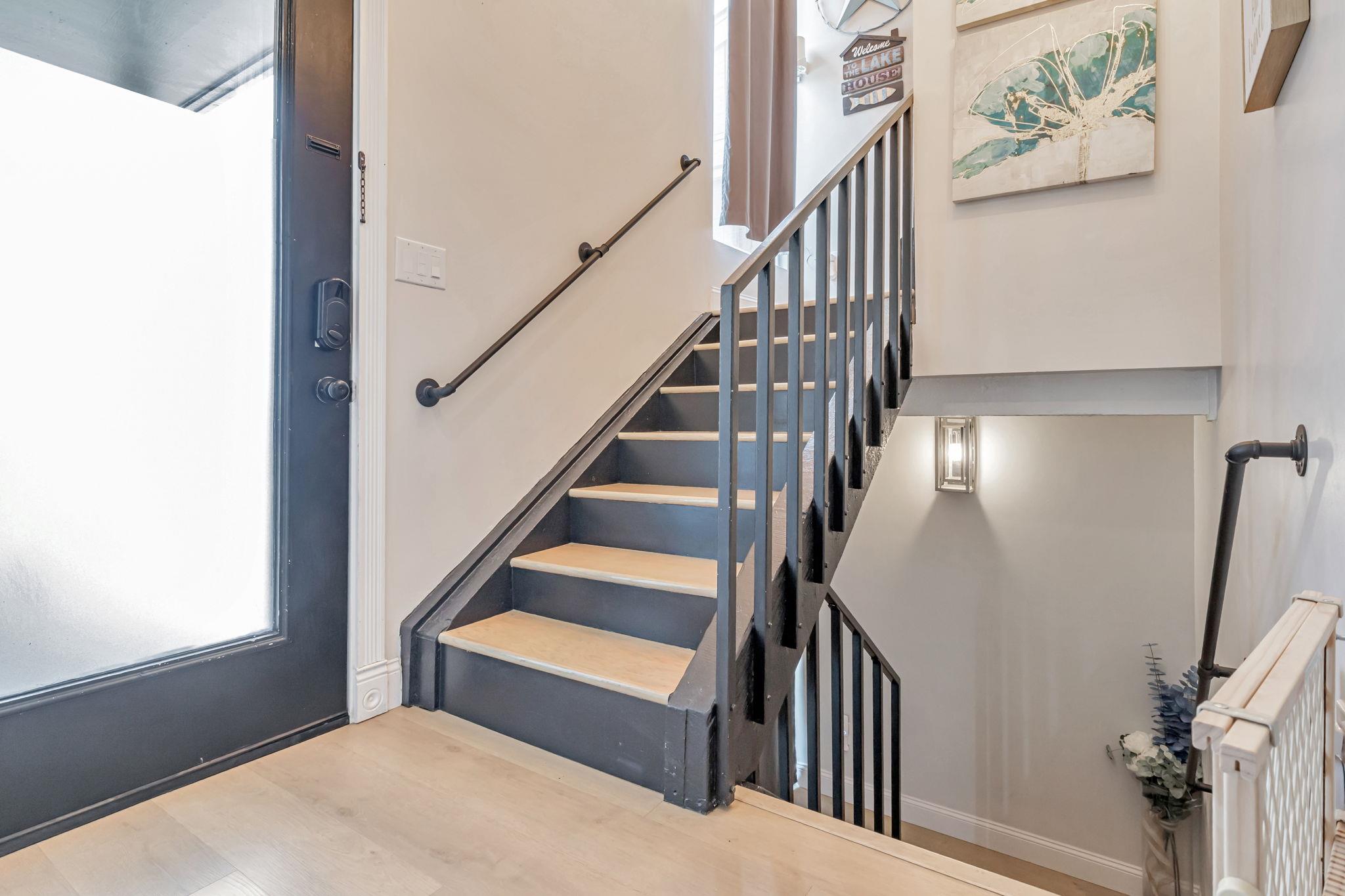 551 Demarett DR 4