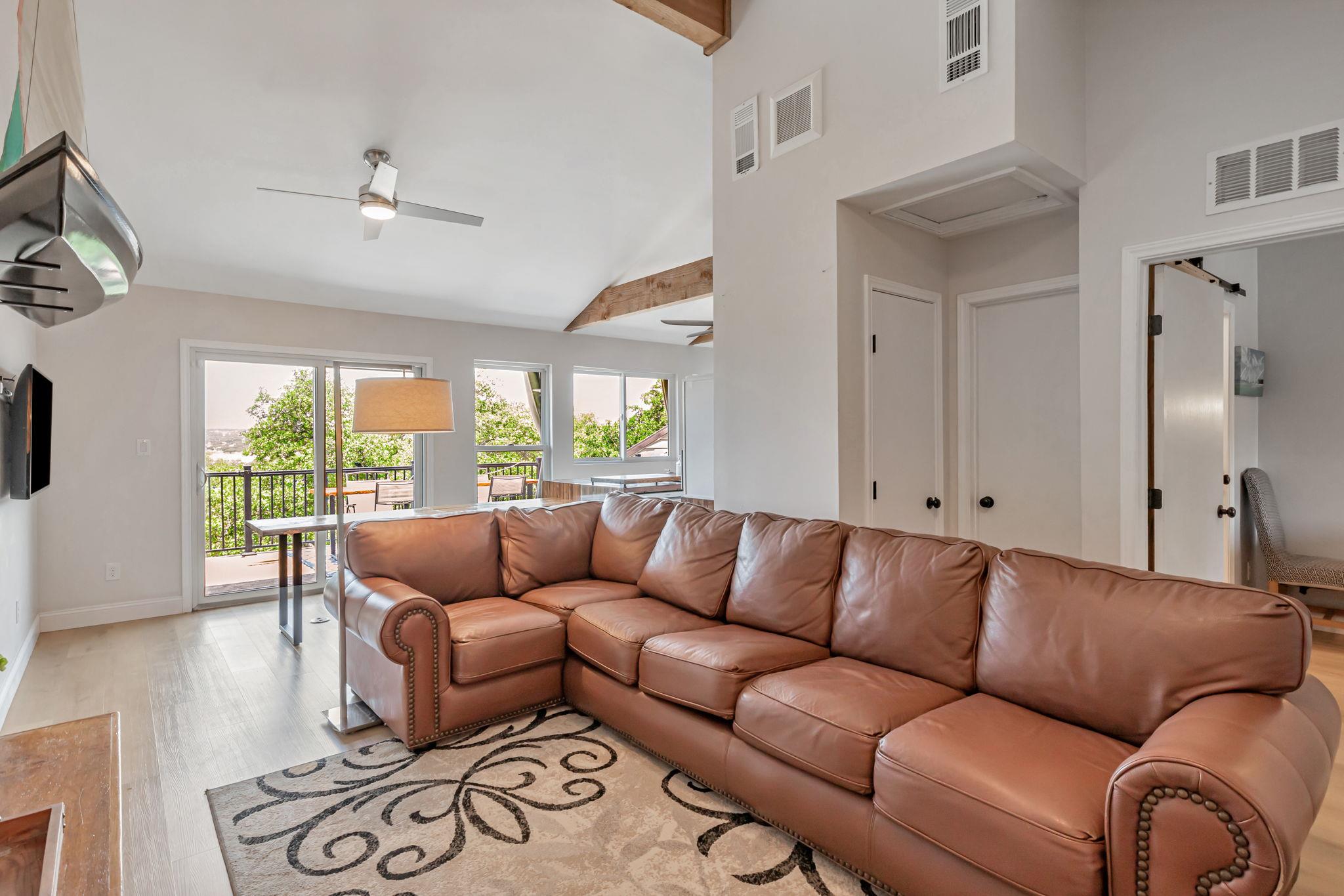 551 Demarett DR 4