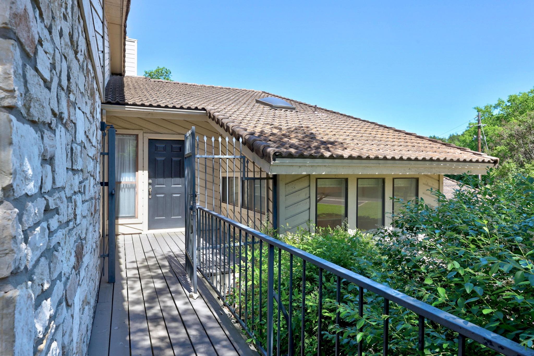 6820 N Cypress Point 22