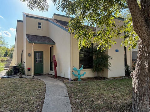 Photo of 10 Townhouse CIR, Wimberley, TX 78676 (MLS # 1831860)