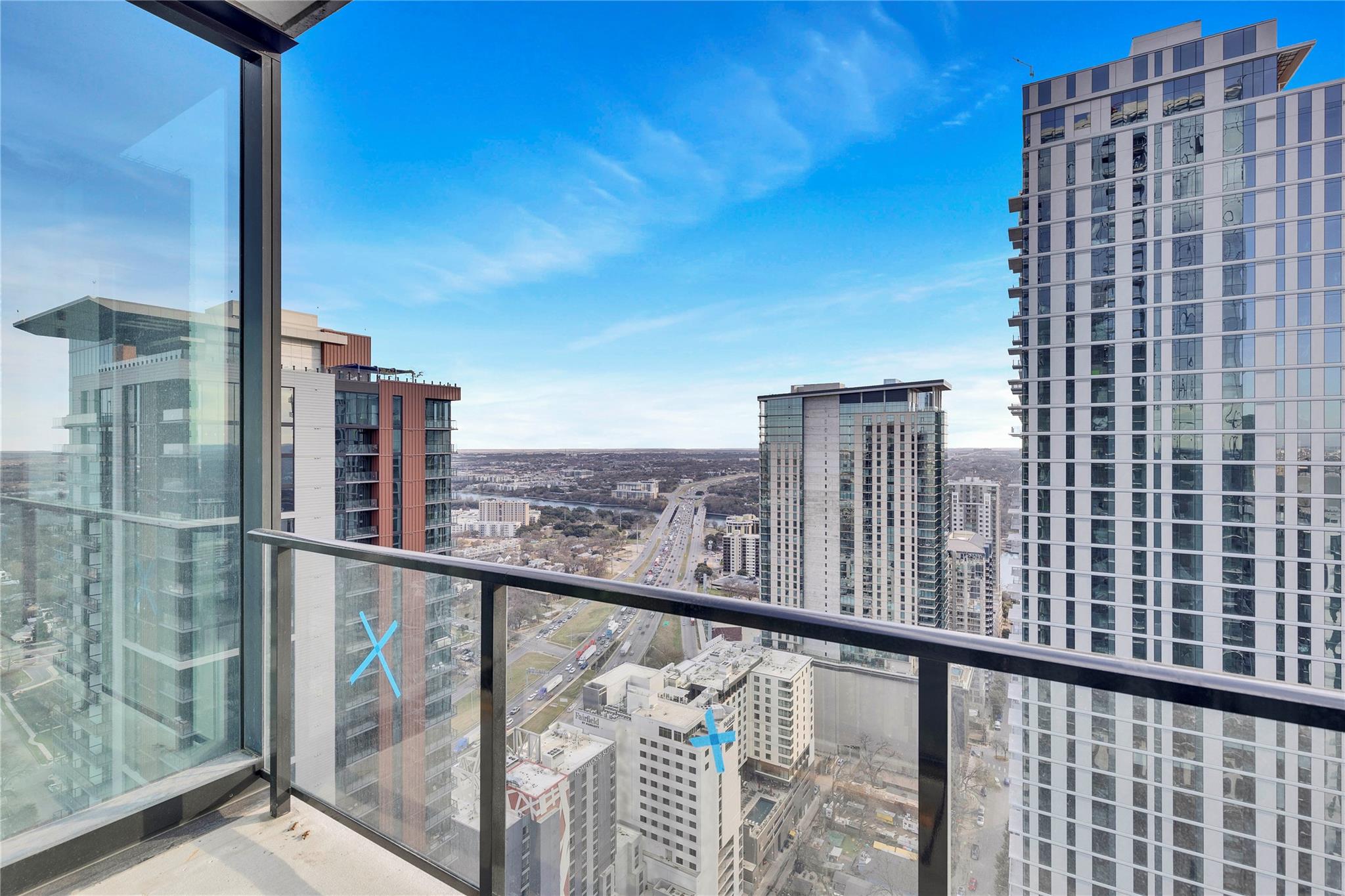 610 Davis ST 3701