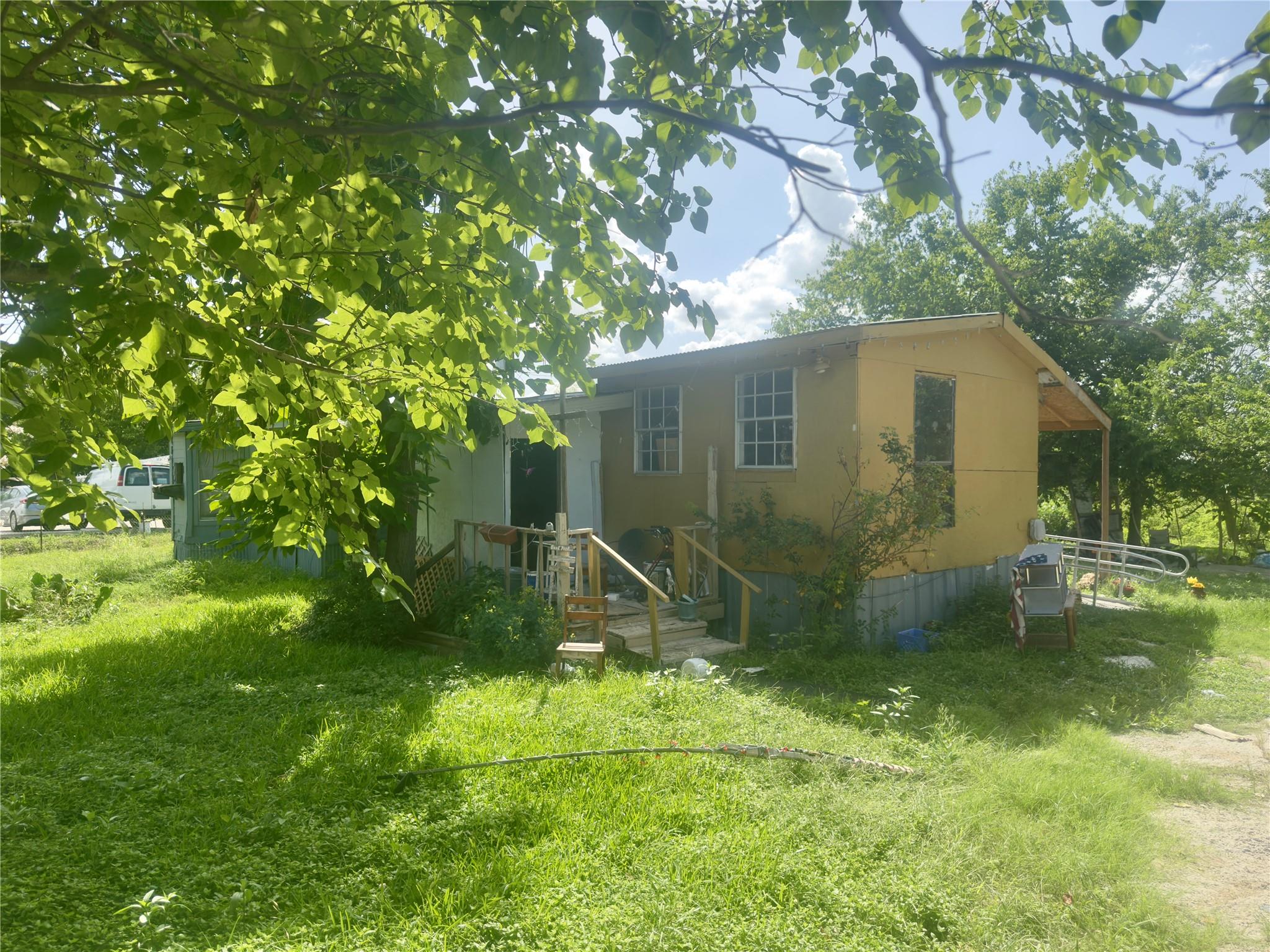 1950 Ash ST