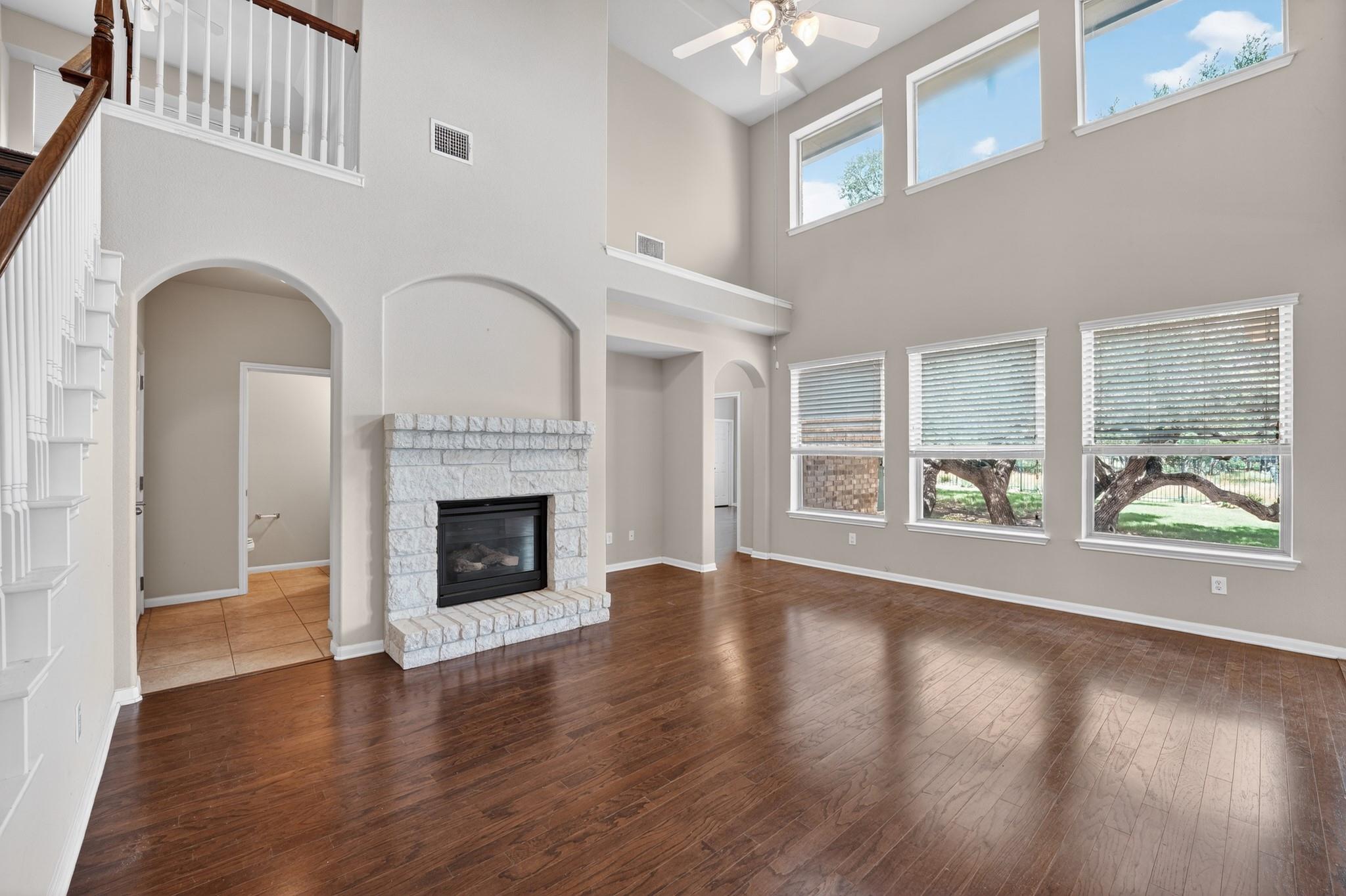 21721 Agarito LN