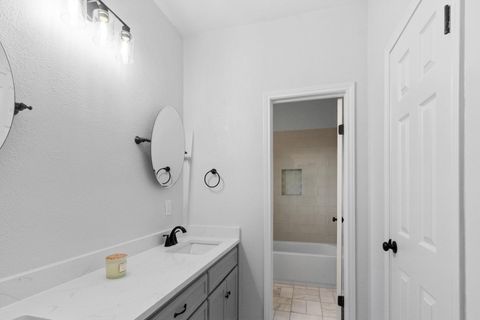 Tiny photo for 1903 Canyon Edge DR, Austin, TX 78733 (MLS # 4549999)