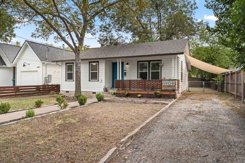 Photo of 1909 Piedmont Ave, Austin, TX 78757 (MLS # 2395992)