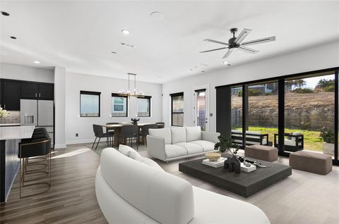 313 Starfire DR Dripping Springs TX 78620