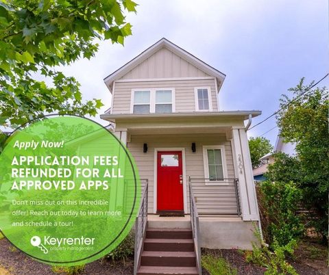 Photo of 2504 E 13th ST, Austin, TX 78702 (MLS # 3041788) Photo of 2504 E 13th ST, Austin, TX 78702 (MLS # 3041788)