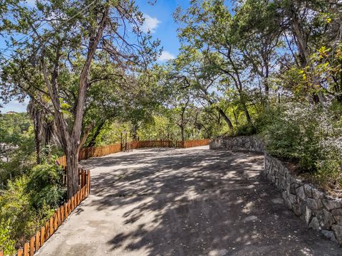 Tiny photo for 1302 Circle Ridge DR, West Lake Hills, TX 78746 (MLS # 6529117)