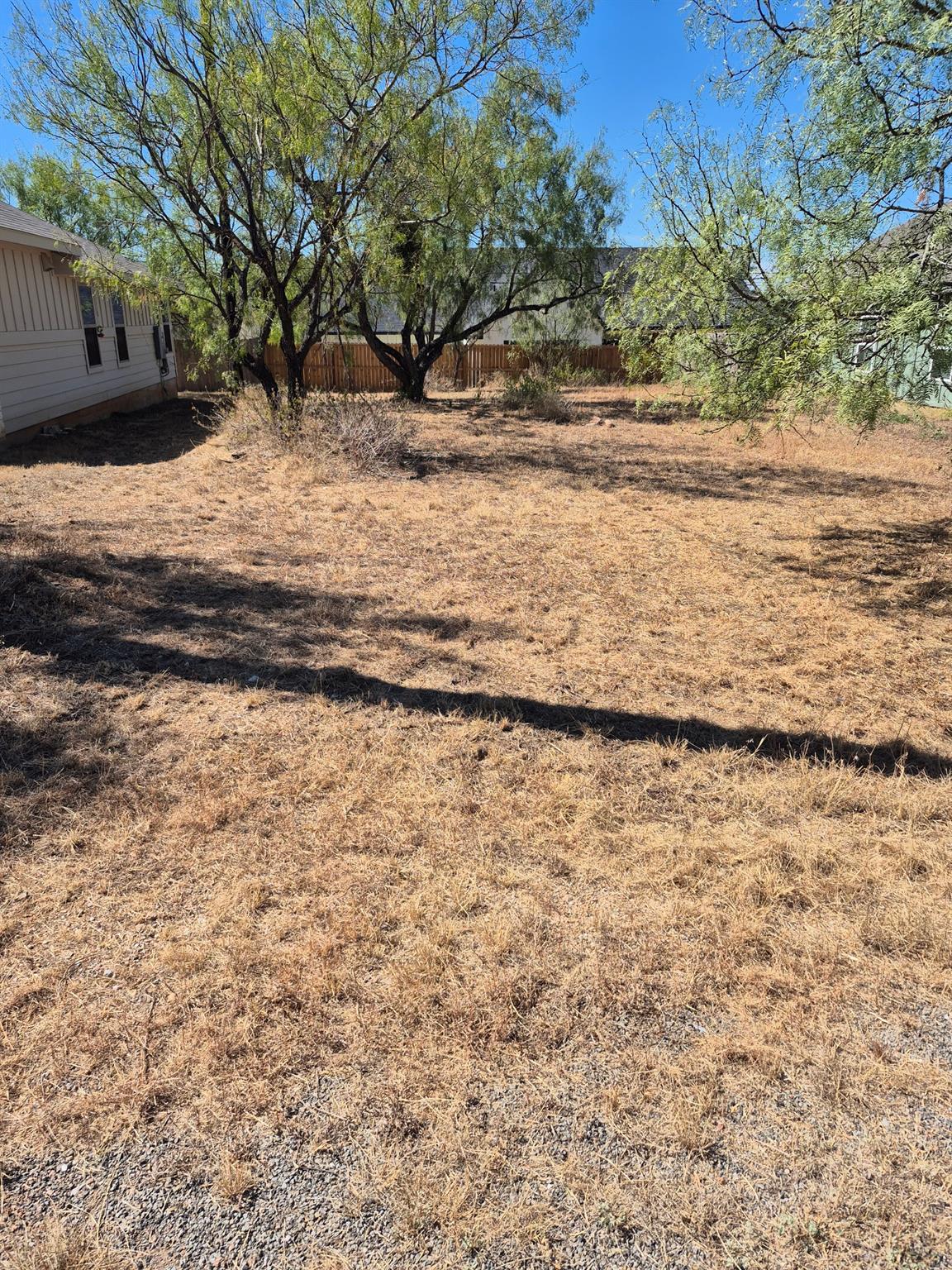 836 Aspen LN